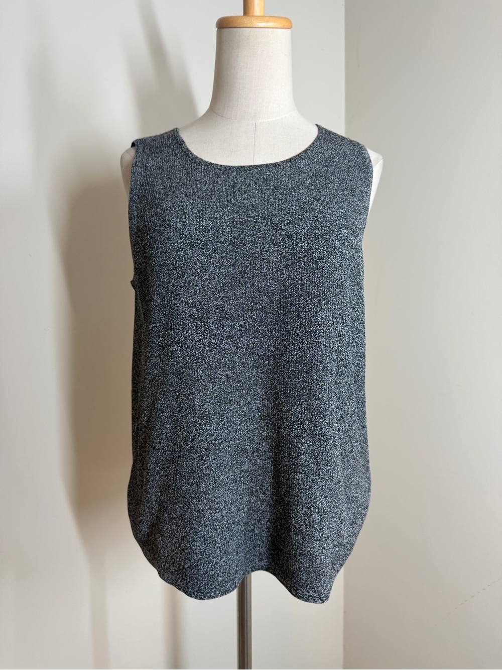 Loft Women’s Grey Marled -SZ S- Sleeveless Knit Sweater Tank Top Salt & Pepper